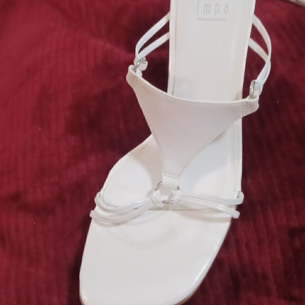 Impo White Sandal - Picture 4 of 6